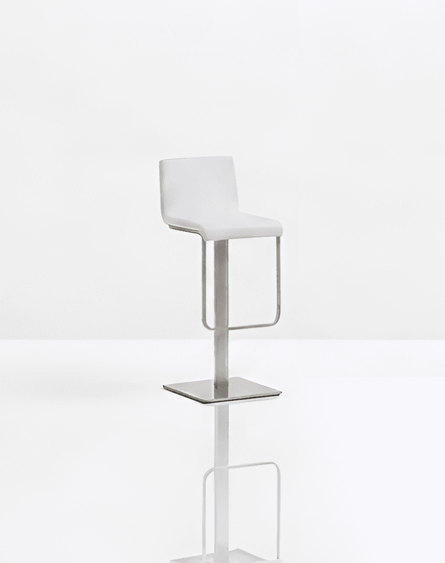Kuadra Stool White front view